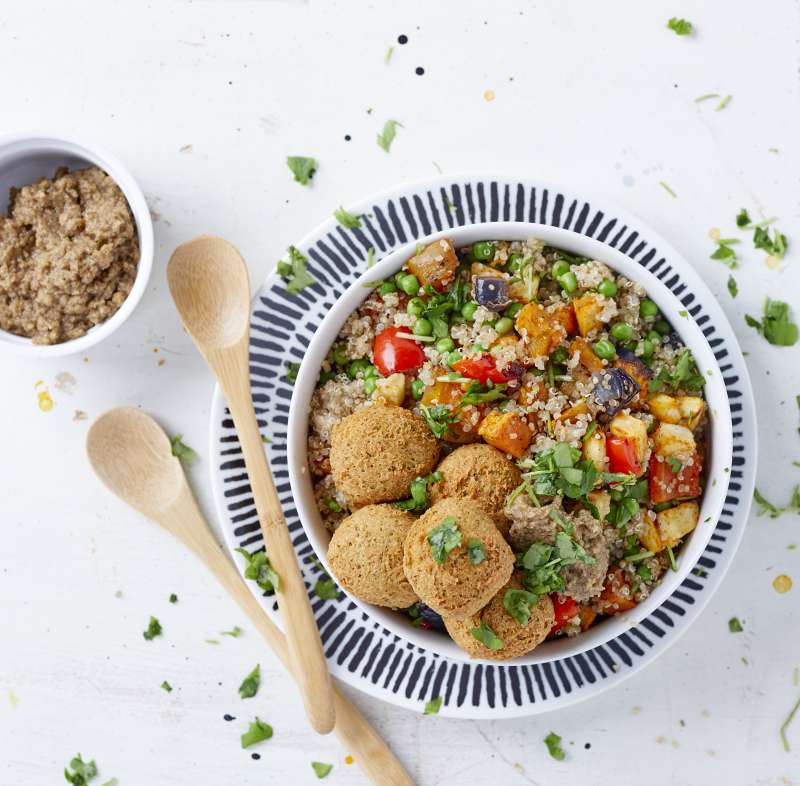 Recept Voor Quinoa Met Gegrilde Groenten En Zelfgemaakte Falafels ...